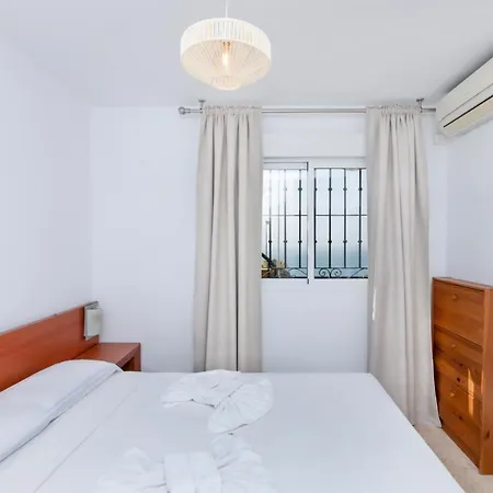 Sea Views Carvajal Apartment *